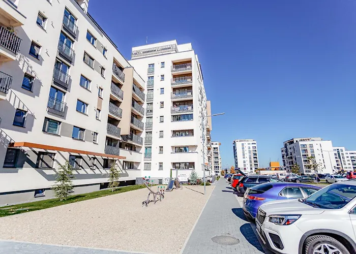 Apart B&V 203 Coresi - Modern Flat With Parking